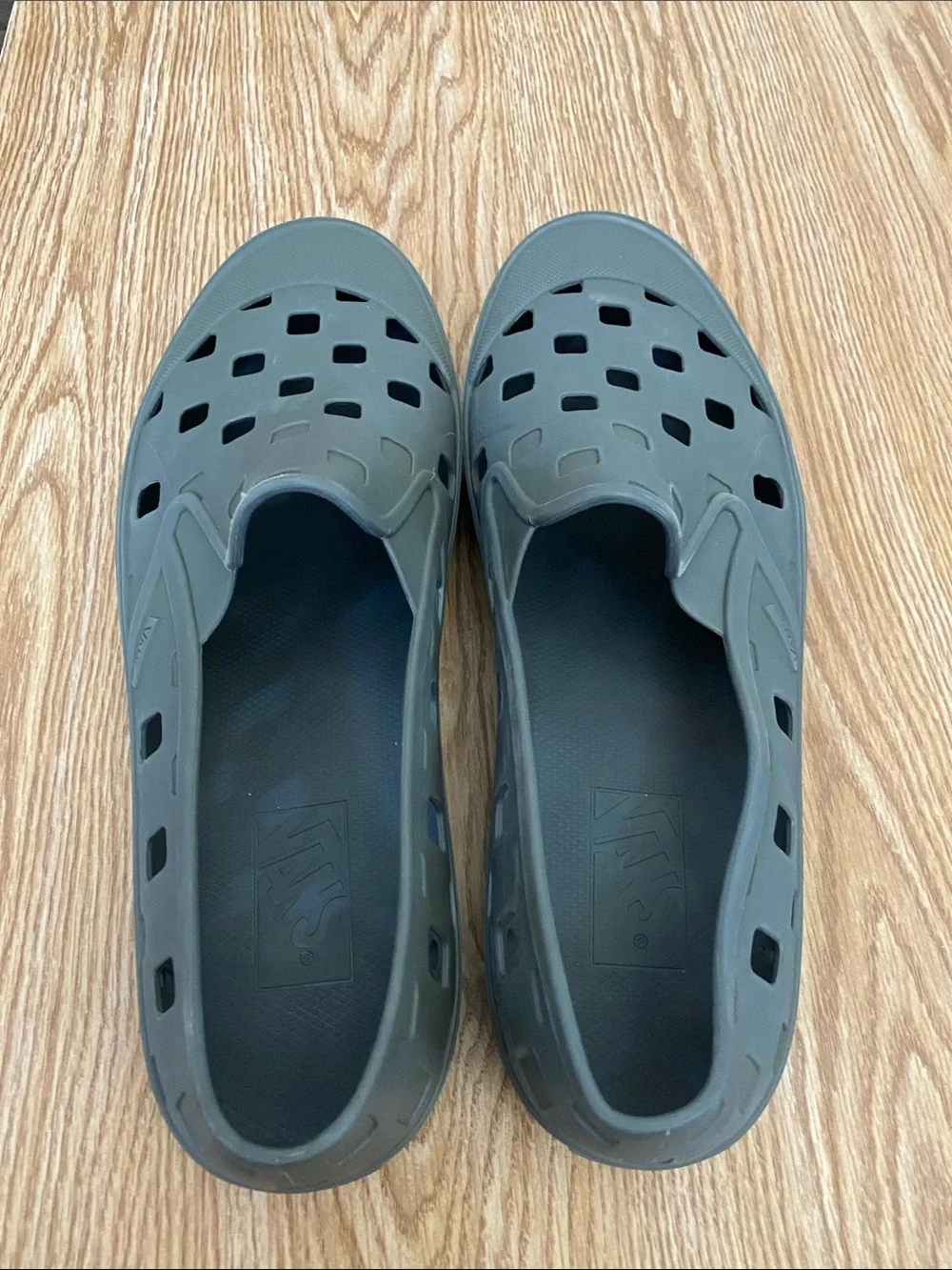 Vans rubber slip